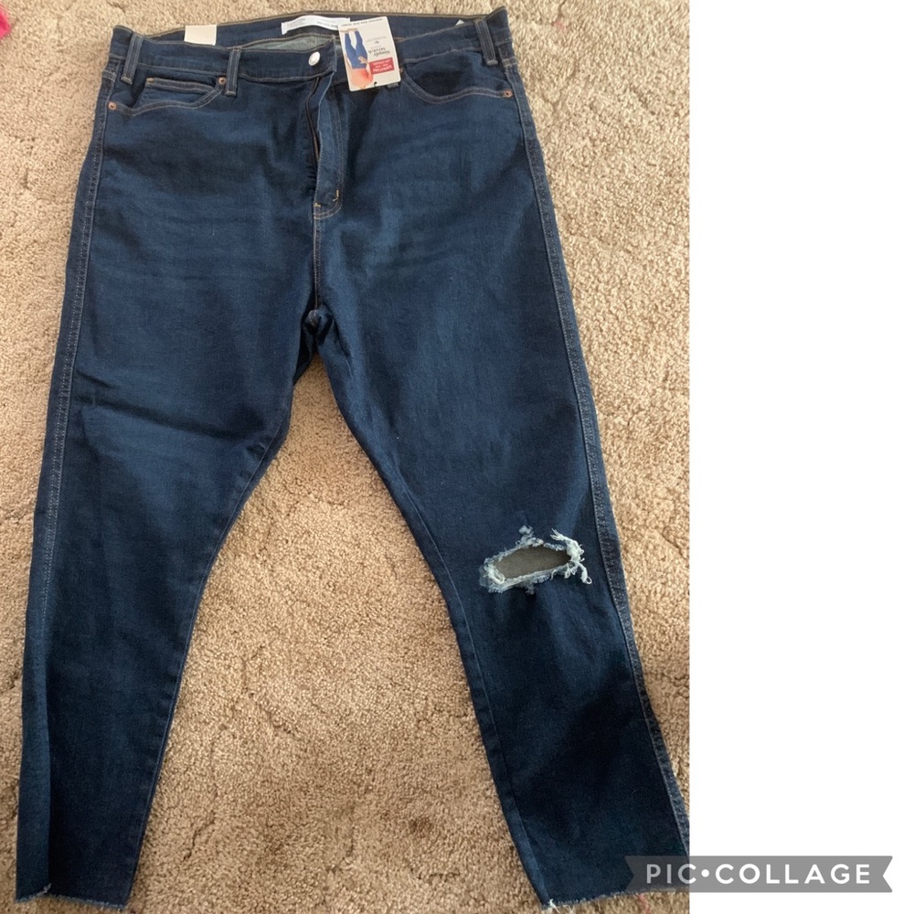 Levi Signature Women’s Jeans. Heritage High Rise Skinny. Size 20